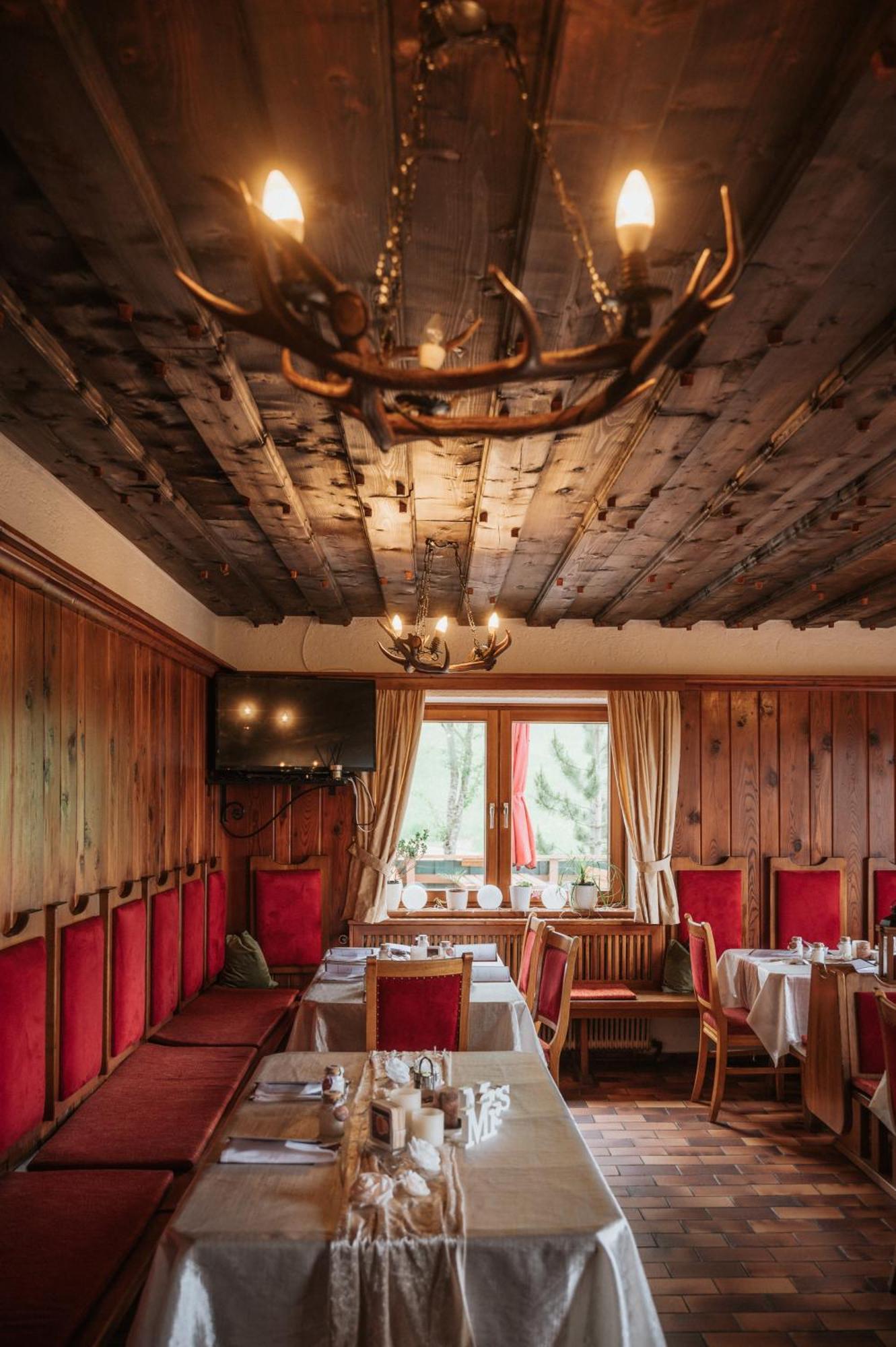 Hochberghaus Resort Grünau im Almtal Екстериор снимка